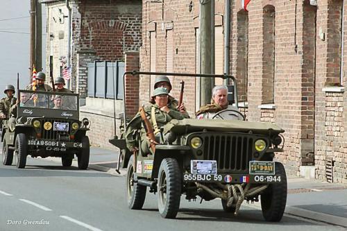 Défilé-Liberation-de-Thiant-2022_001_